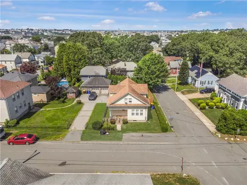 103 Reservoir St, Fall River, MA 02723 photo 37
