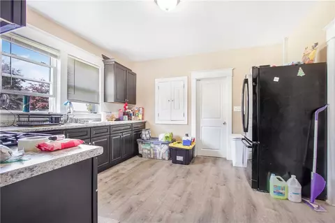 103 Reservoir St, Fall River, MA 02723 photo 19