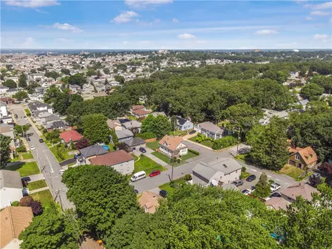 103 Reservoir St, Fall River, MA 02723 photo 40