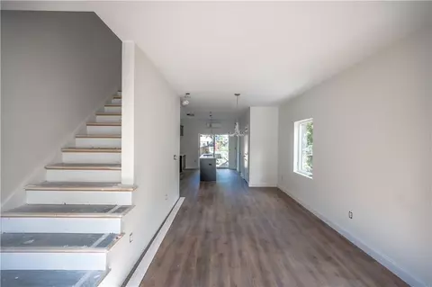 19 Danforth St, Providence, RI 02908 photo 9