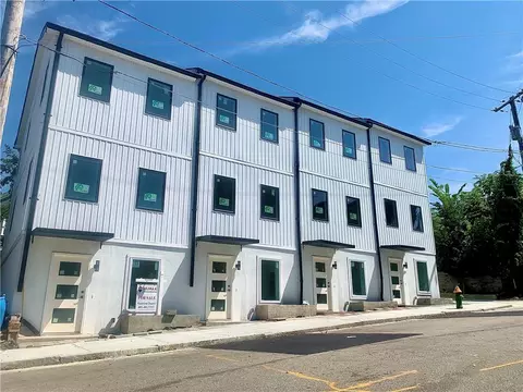 19 Danforth St, Providence, RI 02908 photo 2