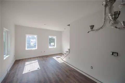 19 Danforth St, Providence, RI 02908 photo 4