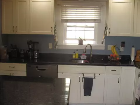 88 Oak St, Westerly, RI 02891 photo 28