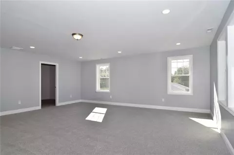 502 Long St, Warwick, RI 02886 photo 23