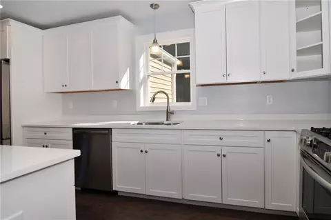 502 Long St, Warwick, RI 02886 photo 10