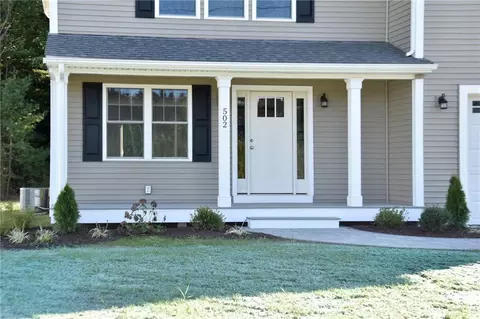 502 Long St, Warwick, RI 02886 photo 2