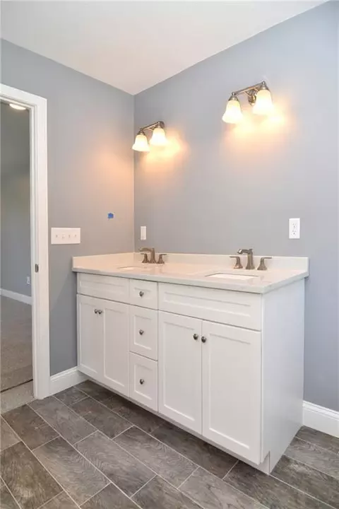502 Long St, Warwick, RI 02886 photo 24