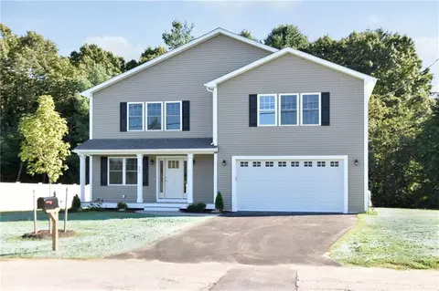 502 Long St, Warwick, RI 02886