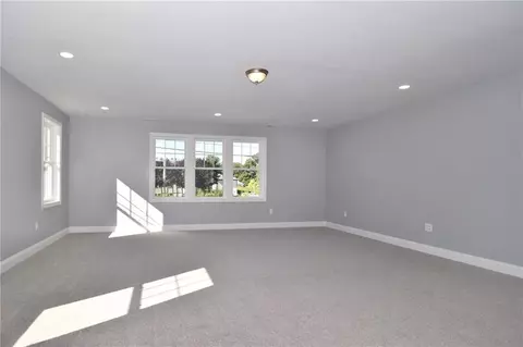 502 Long St, Warwick, RI 02886 photo 21