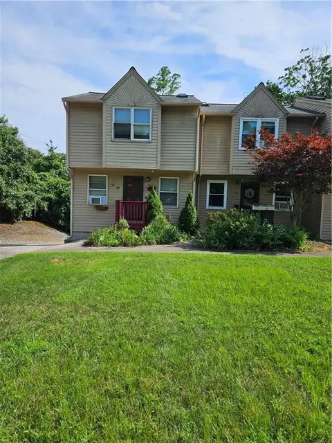 88 Alger Ave, East Greenwich, RI 02818