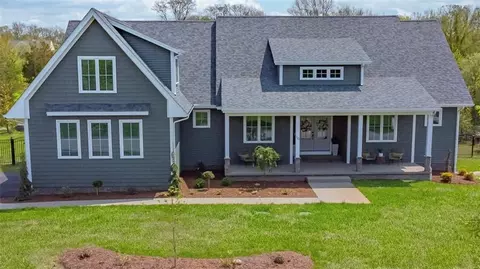 10 Waterview Ln, Warren, RI 02885