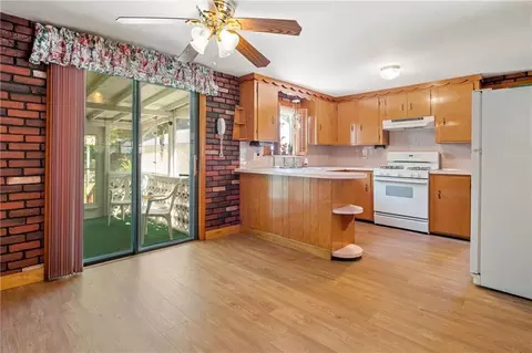 78 Custer St, Warwick, RI 02889 photo 8