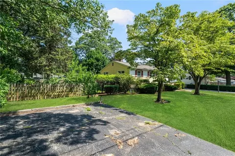 78 Custer St, Warwick, RI 02889 photo 4