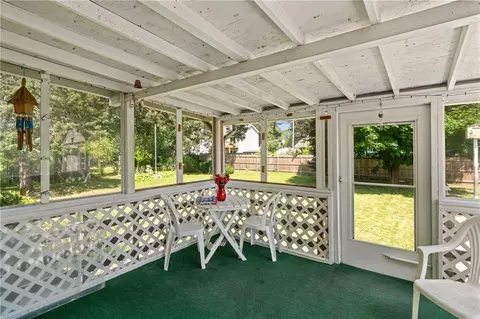 78 Custer St, Warwick, RI 02889 photo 7