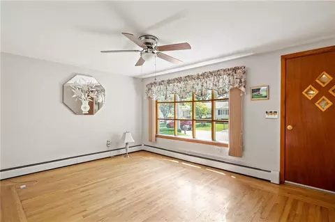 78 Custer St, Warwick, RI 02889 photo 12
