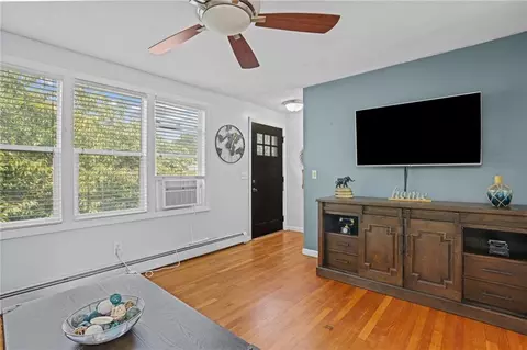 80 Hazard Ave, Warwick, RI 02889 photo 6