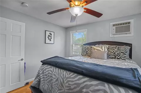 80 Hazard Ave, Warwick, RI 02889 photo 11