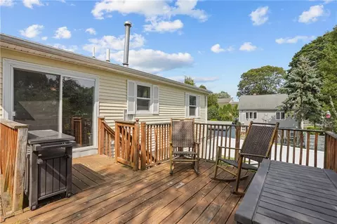 80 Hazard Ave, Warwick, RI 02889 photo 18