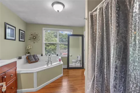 80 Hazard Ave, Warwick, RI 02889 photo 7
