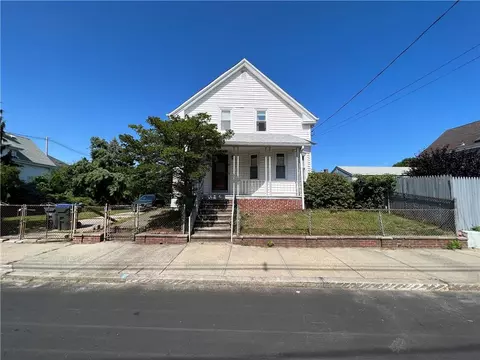 83 Salina St, Providence, RI 02908
