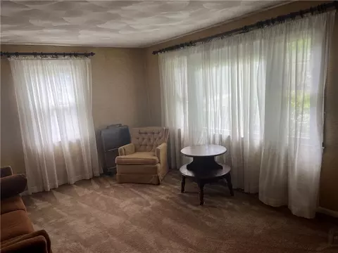 86 Adrian St, Warwick, RI 02886 photo 17