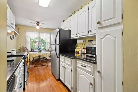 23 Bullocks Point Ave #4B, Riverside, RI 02915