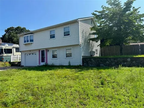 17 Michael St, West Warwick, RI 02893