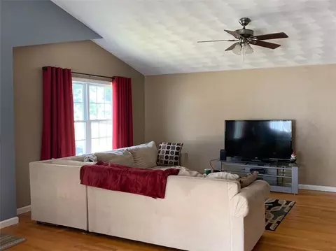 24 Bourassa Ave, Woonsocket, RI 02895 photo 4