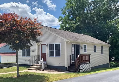 24 Bourassa Ave, Woonsocket, RI 02895 photo 2