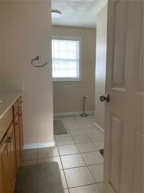 24 Bourassa Ave, Woonsocket, RI 02895 photo 9