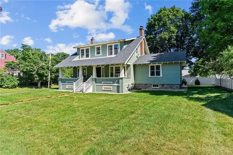 548 School St, Dighton, MA 02764