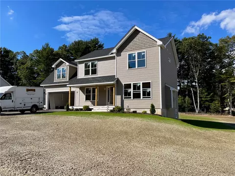 260 E Shore Dr, Coventry, RI 02816 photo 9