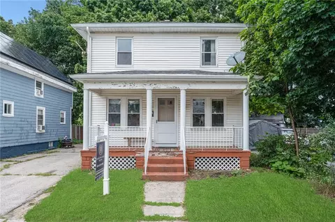 137 Smith St, Cranston, RI 02905