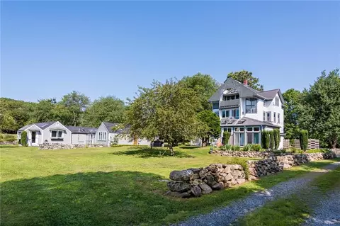 22 Main St, Little Compton, RI 02837