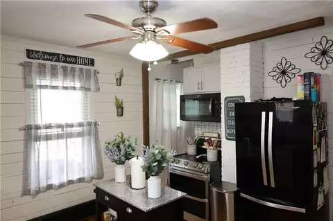 97 Knollwood Ave, Cranston, RI 02910