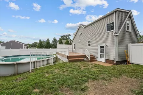264 Larch St, Woonsocket, RI 02895 photo 27