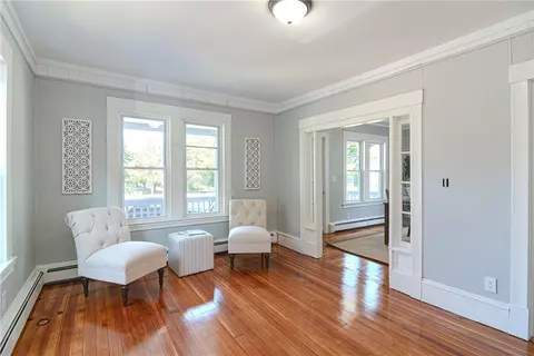 18 Asylum St, Woonsocket, RI 02895 photo 9