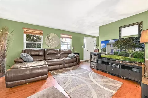 45 Baxter St, Woonsocket, RI 02895 photo 5