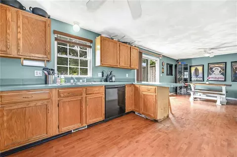 45 Baxter St, Woonsocket, RI 02895 photo 11
