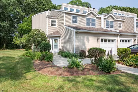 31 Lawton Brook Ln, Portsmouth, RI 02871