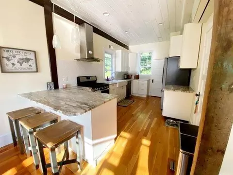 24 Cross St, Westerly, RI 02891 photo 22