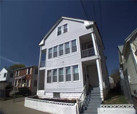 28 Clematis St, Providence, RI 02908