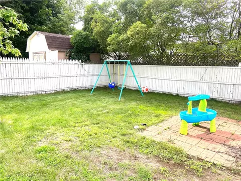 50 Monty Ave, Woonsocket, RI 02895 photo 3