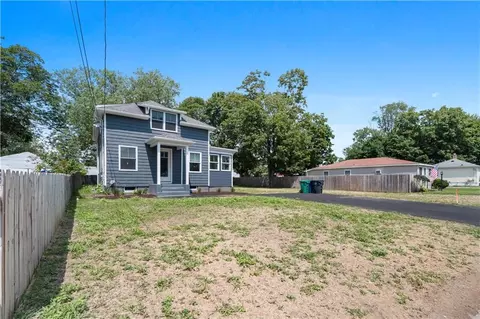 39 Fuller St, Warwick, RI 02889 photo 17