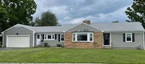 66 Mayflower St, East Providence, RI 02914