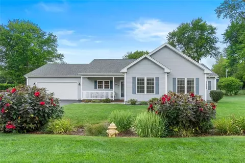 59 Sachem Rd, Narragansett, RI 02882