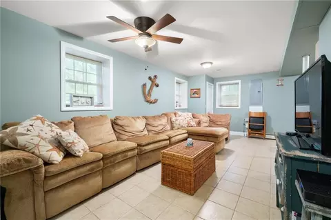 24 Quannacut Rd, Westerly, RI 02891 photo 13