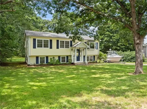 24 Quannacut Rd, Westerly, RI 02891 photo 24