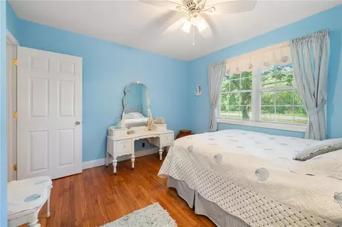 24 Quannacut Rd, Westerly, RI 02891 photo 9
