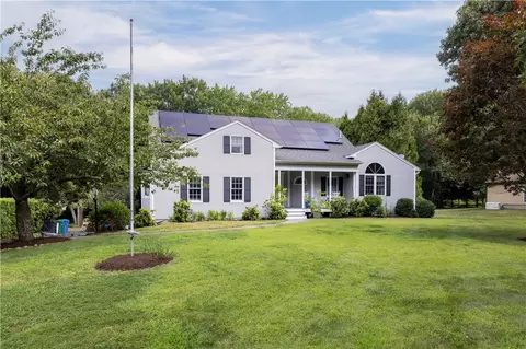 50 White Falls Trl, South Kingstown, RI 02879